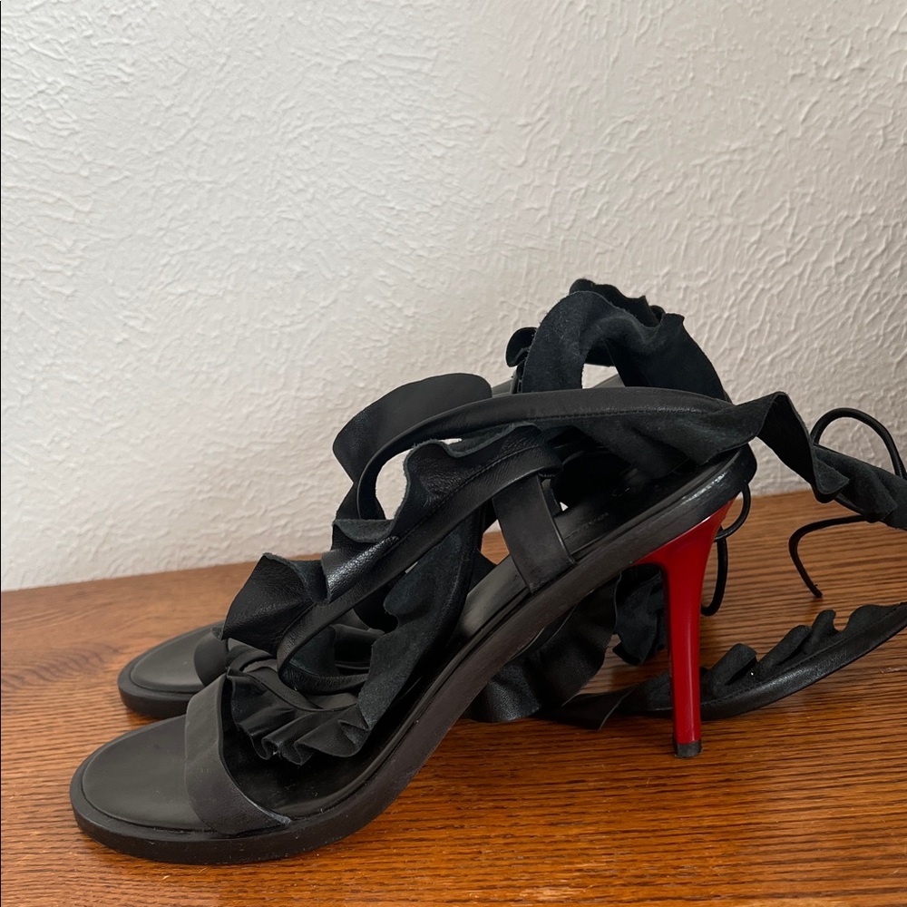 Isabel Marant Black Ruffle Lace-Up Sandals - Picture 3 of 7